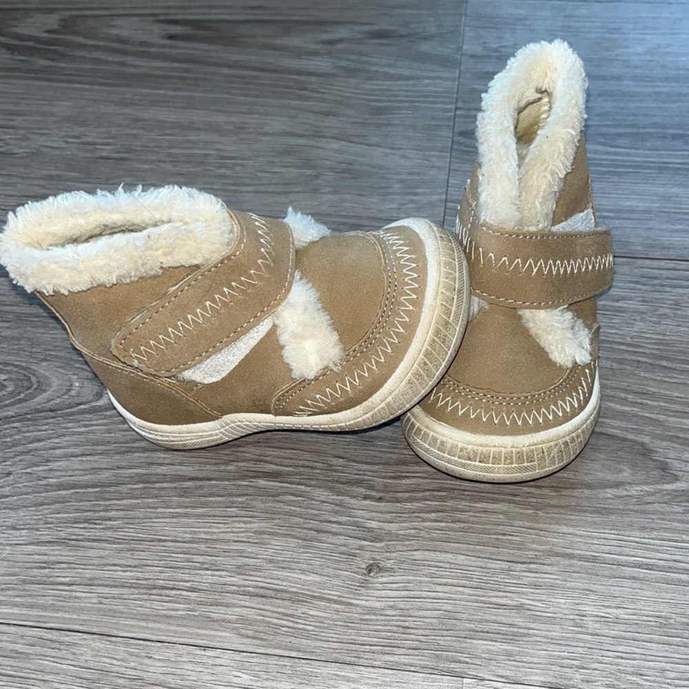 Fur lined boots